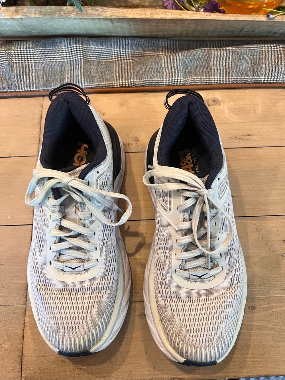 Hoka One One Bondi 7 running shoes lunar rock gray colorway 6.5 - Picture 3 of 4